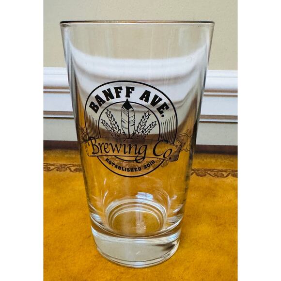 BANFF Ave Brewing Co Craft Beer 2010 Alberta Canada Pint Glass Poutine NEW - Picture 1 of 3